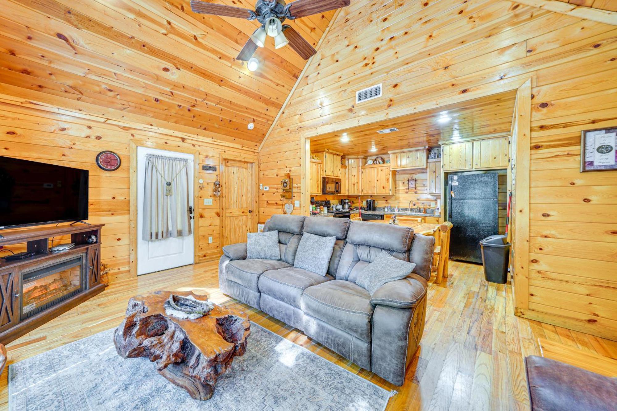 Broken Bow Rental Cabin With Hot Tub And Bar Eksteriør billede